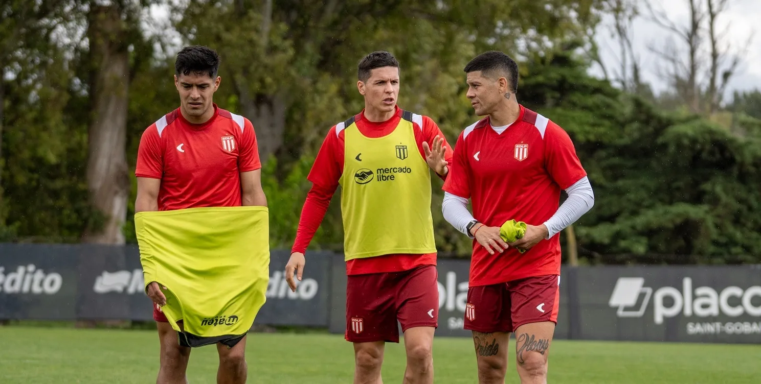 Estudiantes convocó a Marcos Rojo y a Benjamín Crivaro para el partido contra San Lorenzo