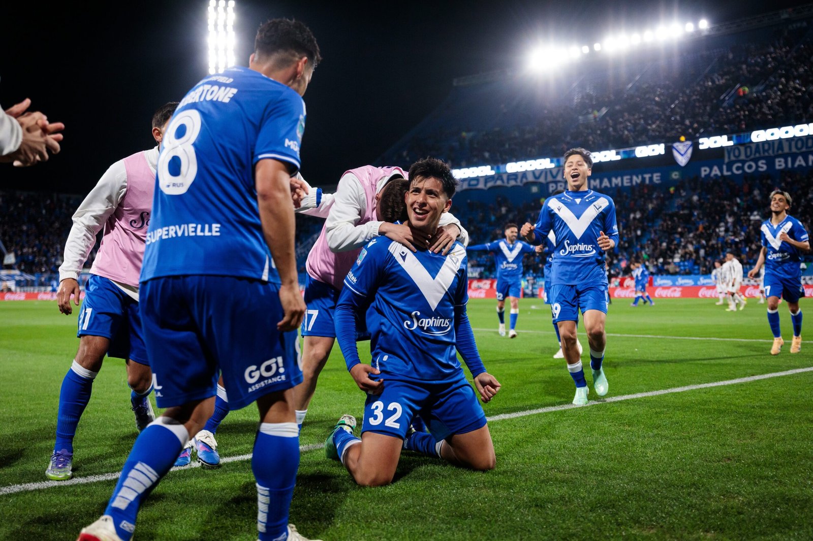 Vélez le ganó 1-0 a Gimnasia de Mendoza en la Fecha 13